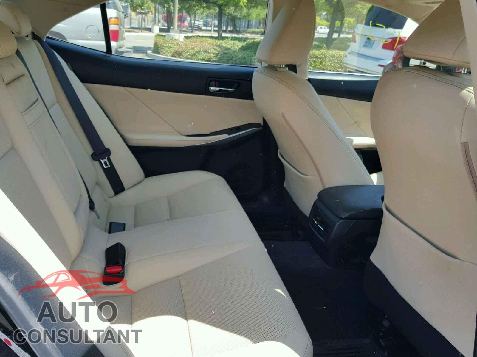 LEXUS IS 250 2015 - JTHBF1D22F5071588