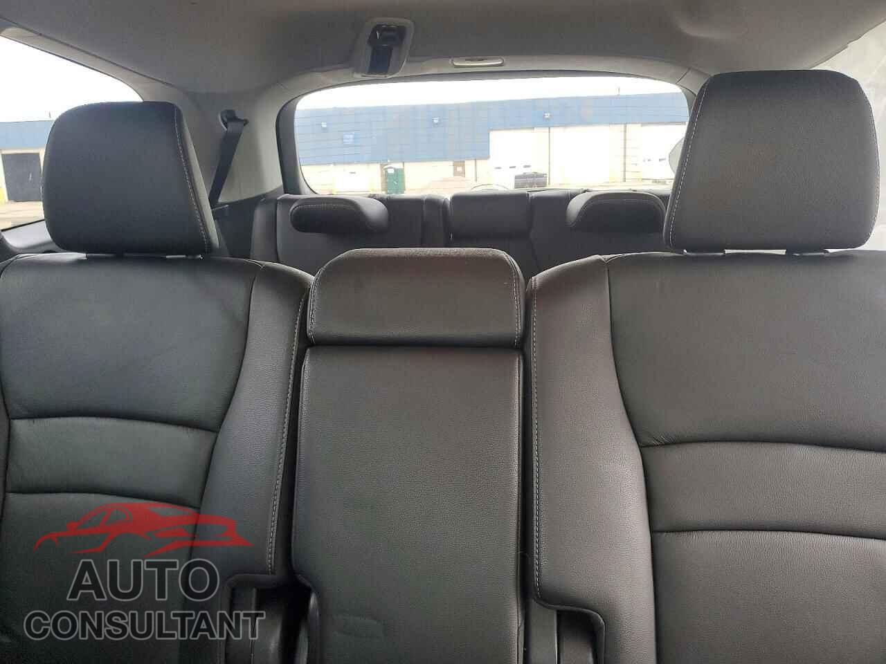 HONDA PILOT 2020 - 5FNYF6H5XLB014630