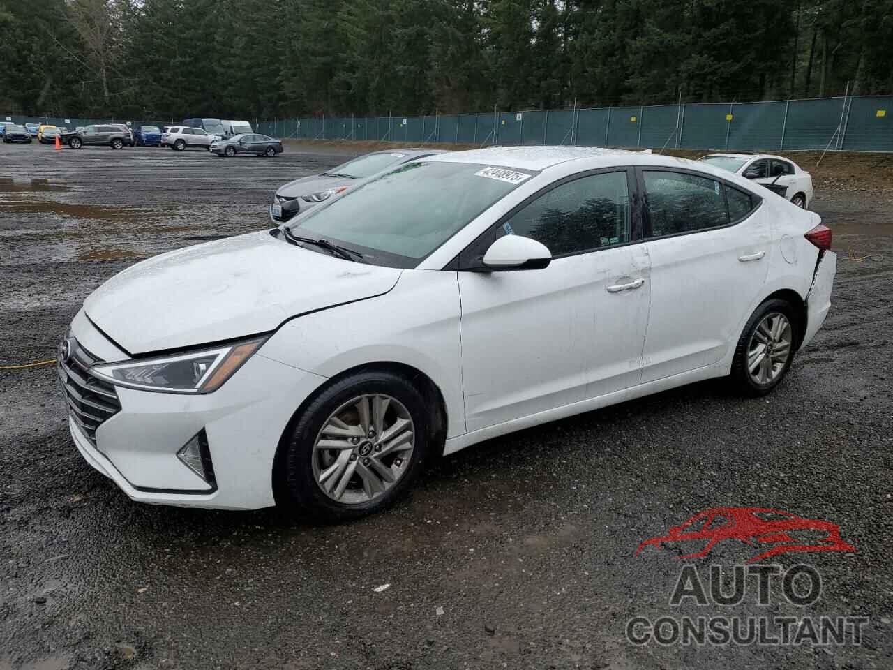 HYUNDAI ELANTRA 2019 - 5NPD84LF0KH452182