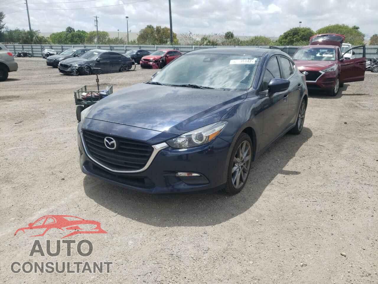 MAZDA 3 2018 - 3MZBN1L32JM199411