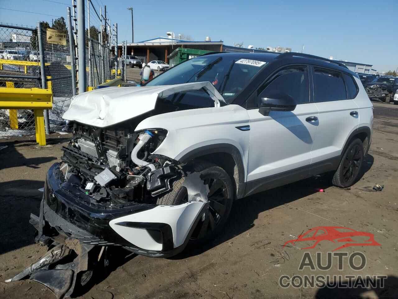 VOLKSWAGEN TAOS SE 2024 - 3VVLX7B25RM119285