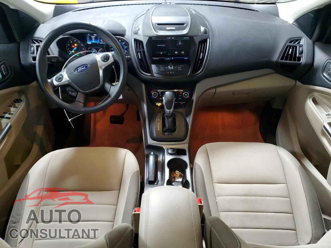 FORD ESCAPE 2015 - 1FMCU0GX6FUB25733