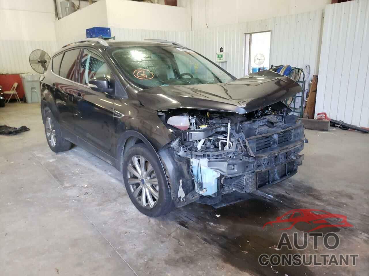 FORD ESCAPE 2017 - 1FMCU0J90HUC56461