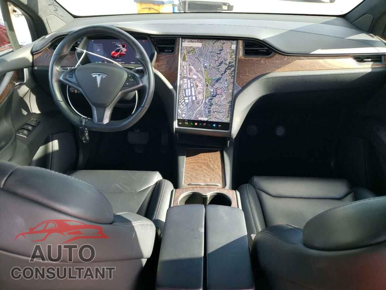 TESLA MODEL X 2018 - 5YJXCAE29JF117875