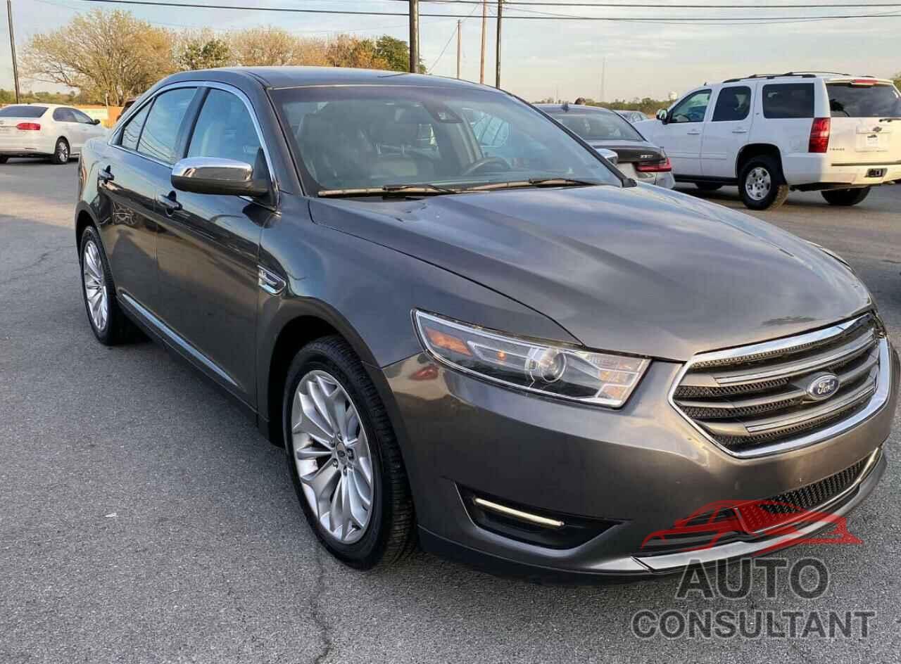 FORD TAURUS 2018 - 1FAHP2F86JG109505