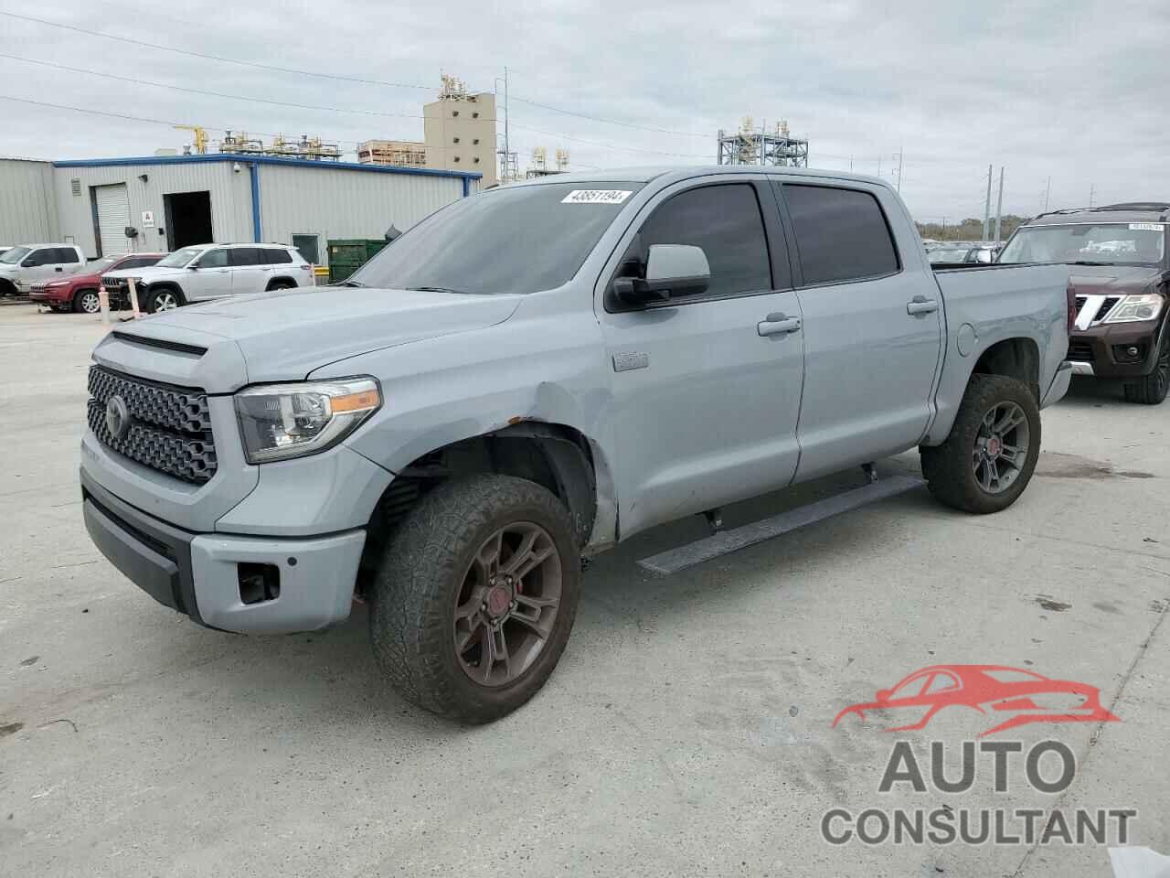 TOYOTA TUNDRA 2018 - 5TFEY5F15JX243601