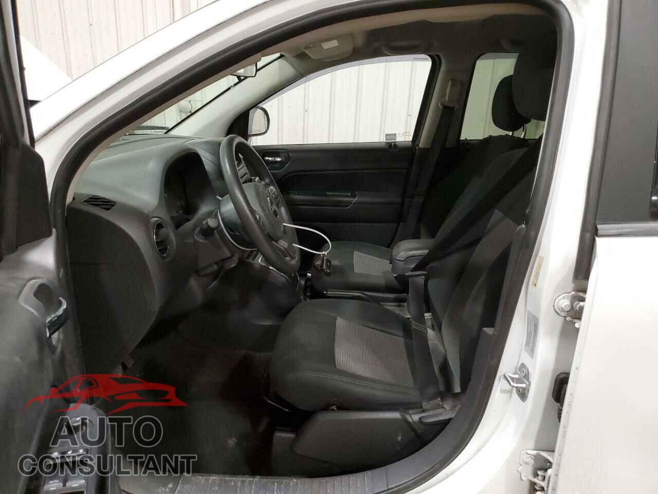 JEEP COMPASS 2015 - 1C4NJCBA9FD137935