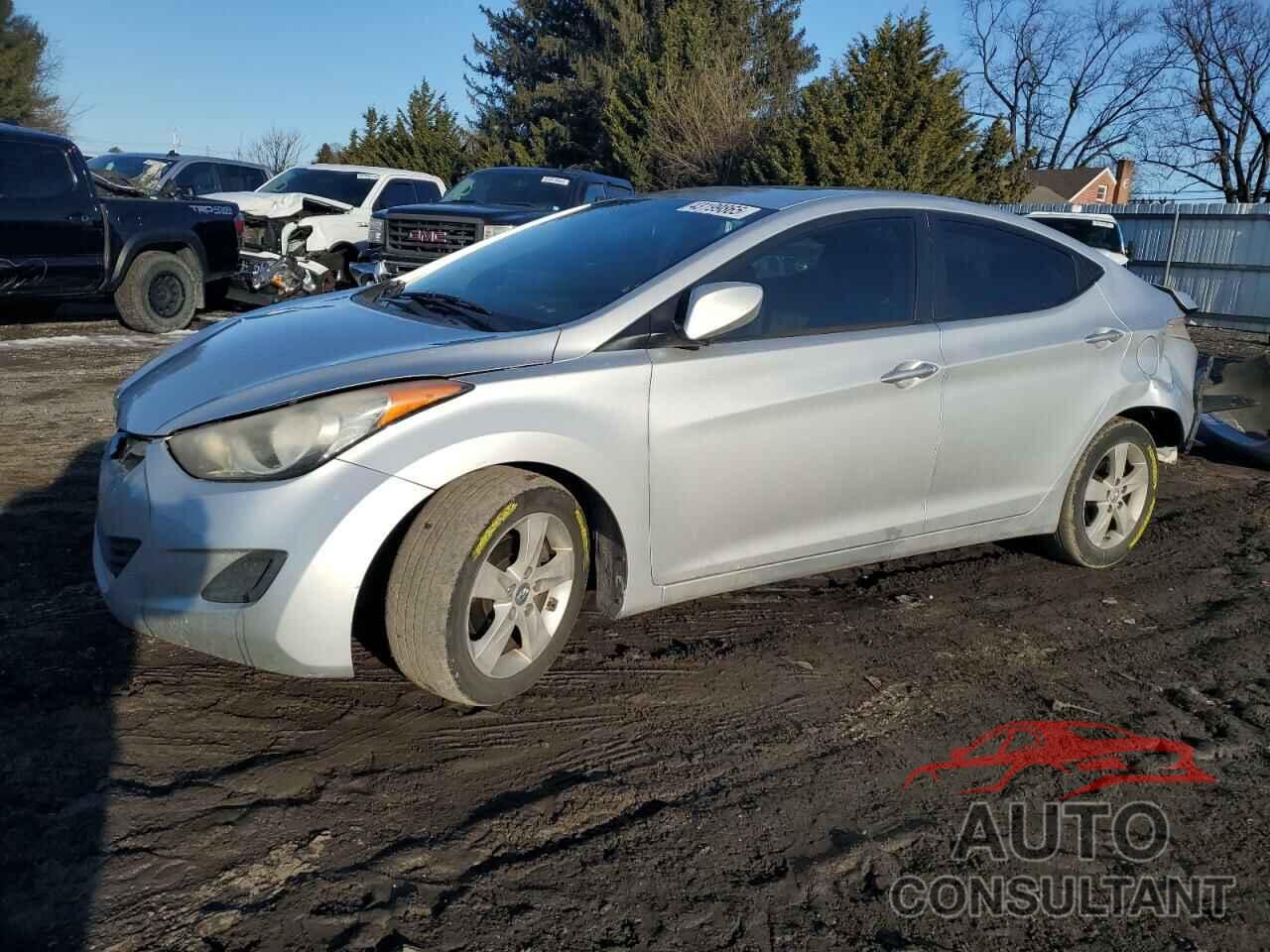 HYUNDAI ELANTRA 2011 - KMHDH4AE7BU157219
