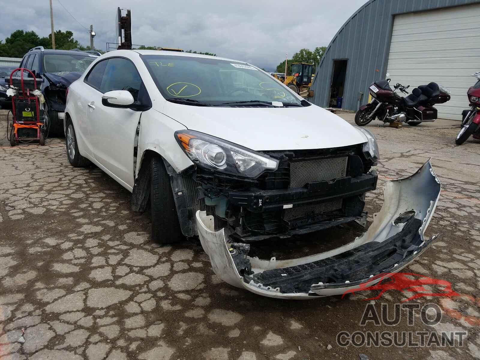 KIA FORTE 2016 - KNAFX6A88G5605536