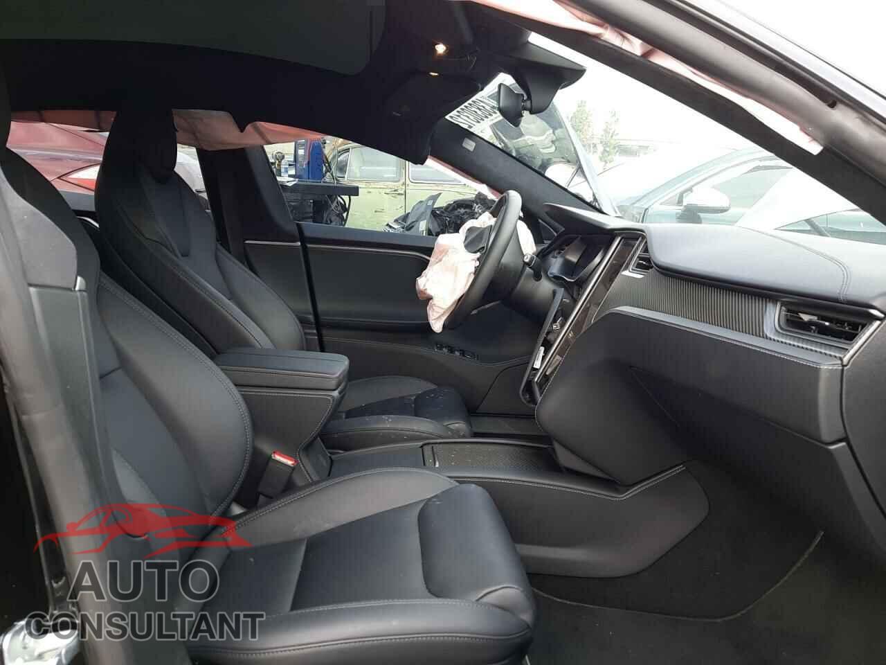 TESLA MODEL S 2020 - 5YJSA1E49LF392151