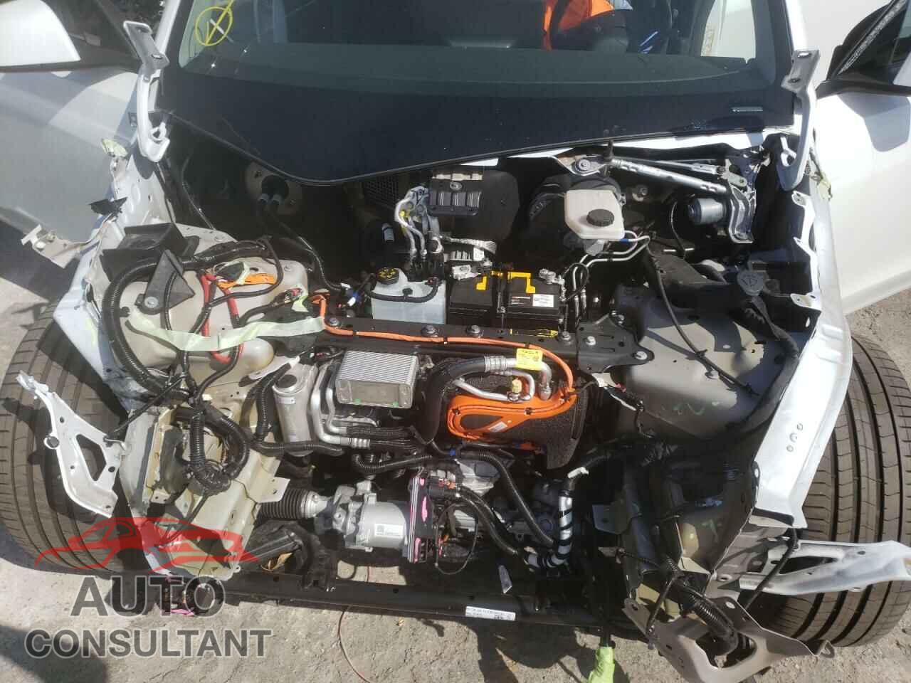 TESLA MODEL Y 2021 - 5YJYGDEF3MF276943