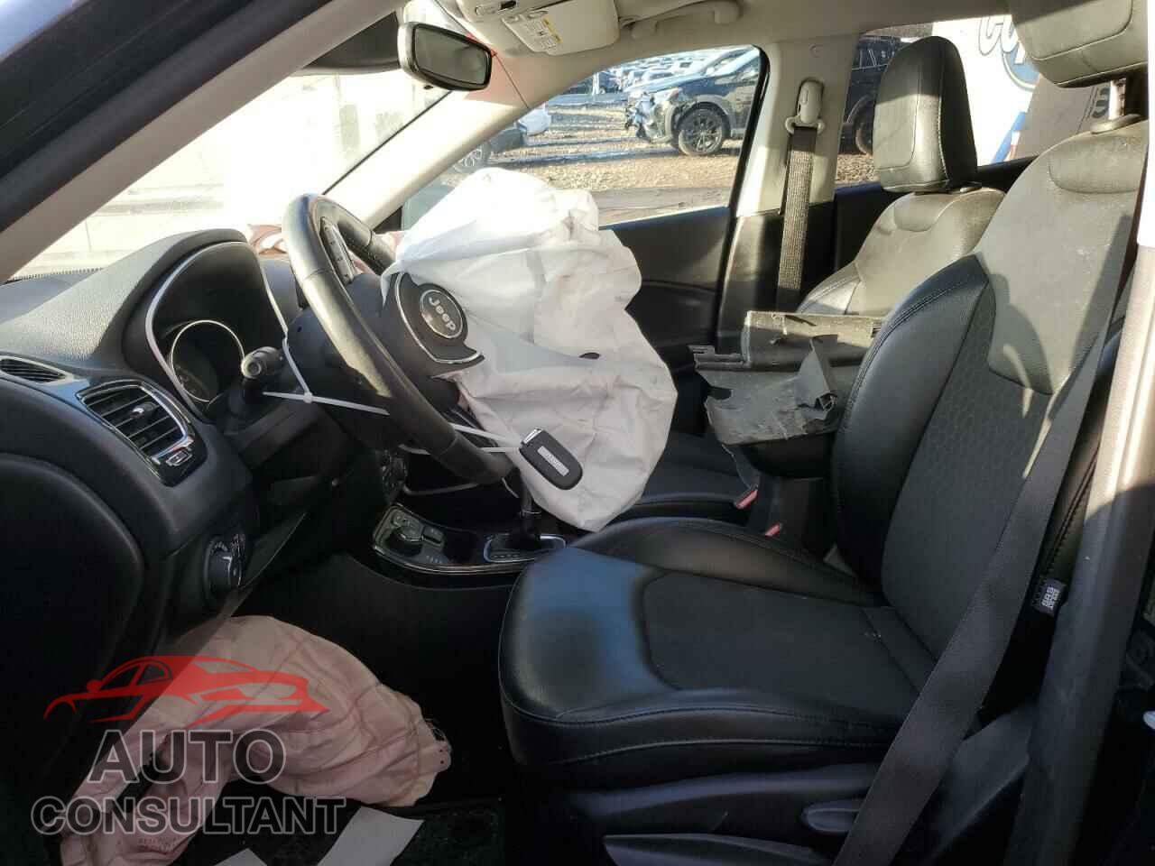 JEEP COMPASS 2019 - 3C4NJDBB8KT741897
