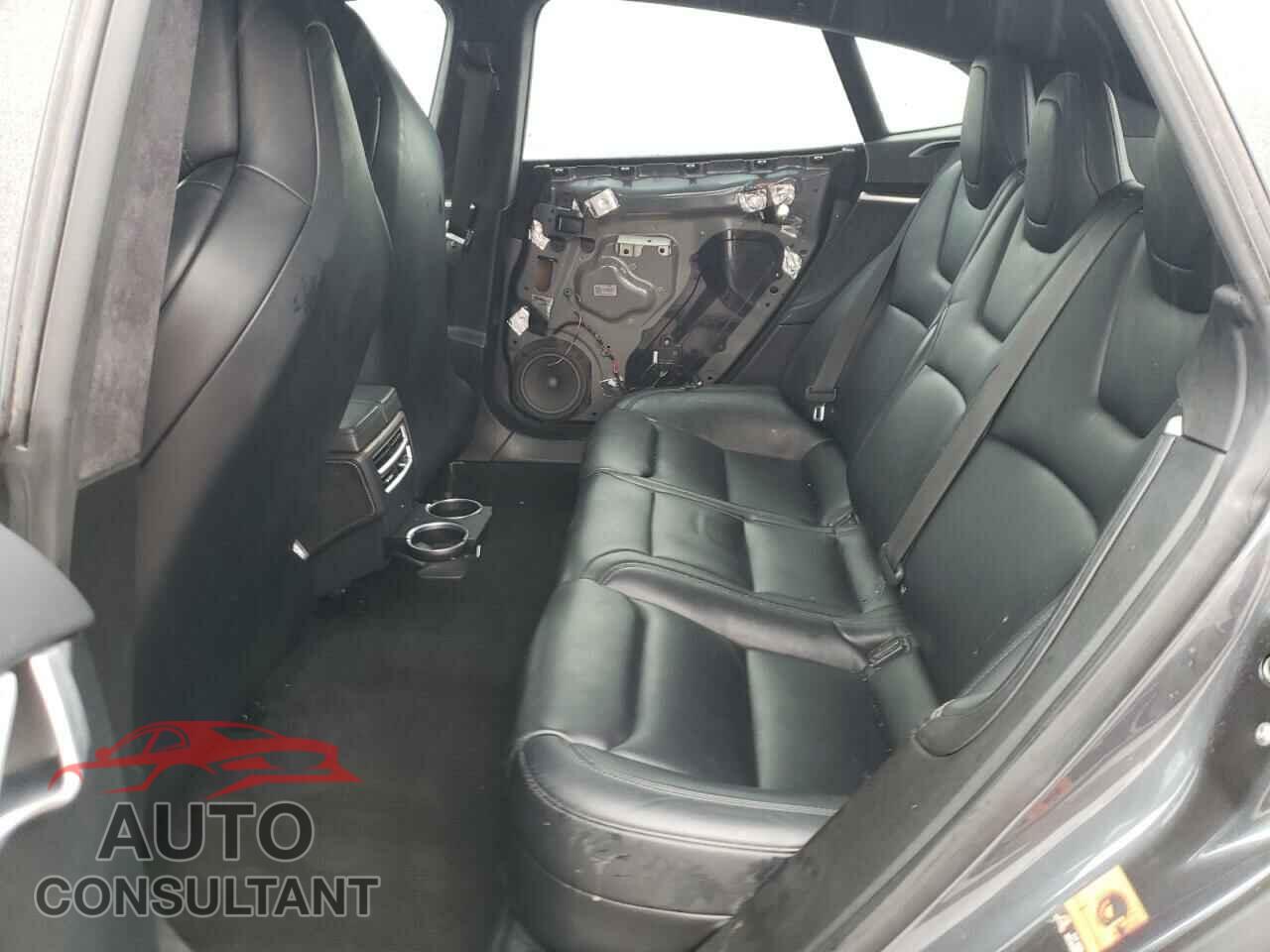 TESLA MODEL S 2017 - 5YJSA1E2XHF226825