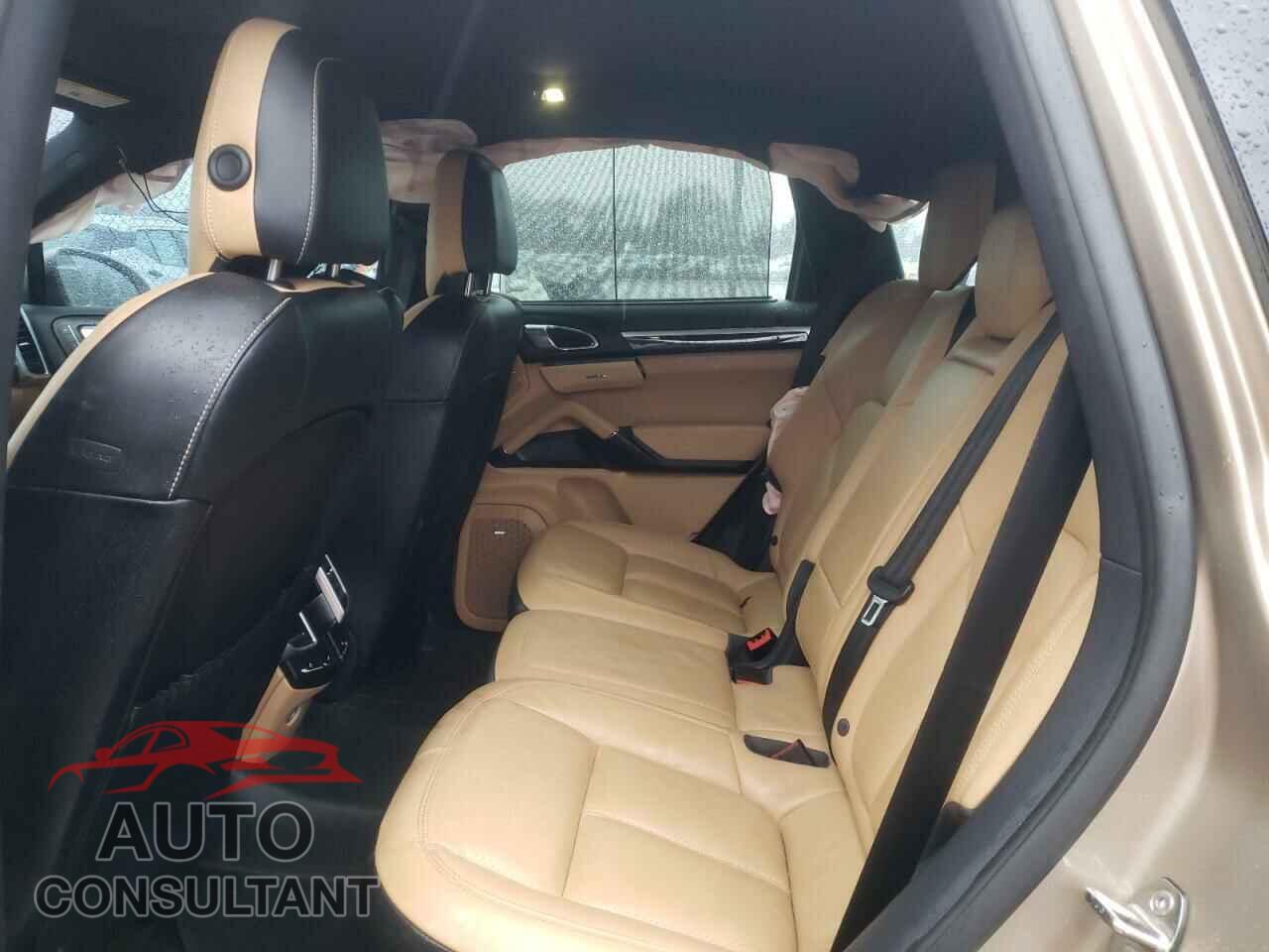 PORSCHE CAYENNE 2016 - WP1AA2A20GLA06000