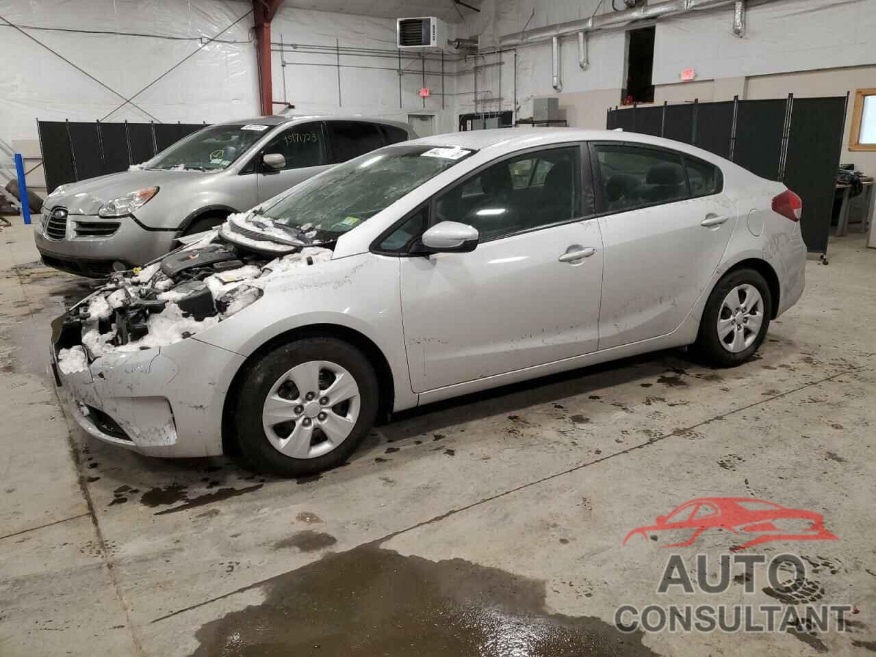 KIA FORTE 2018 - 3KPFL4A74JE193590