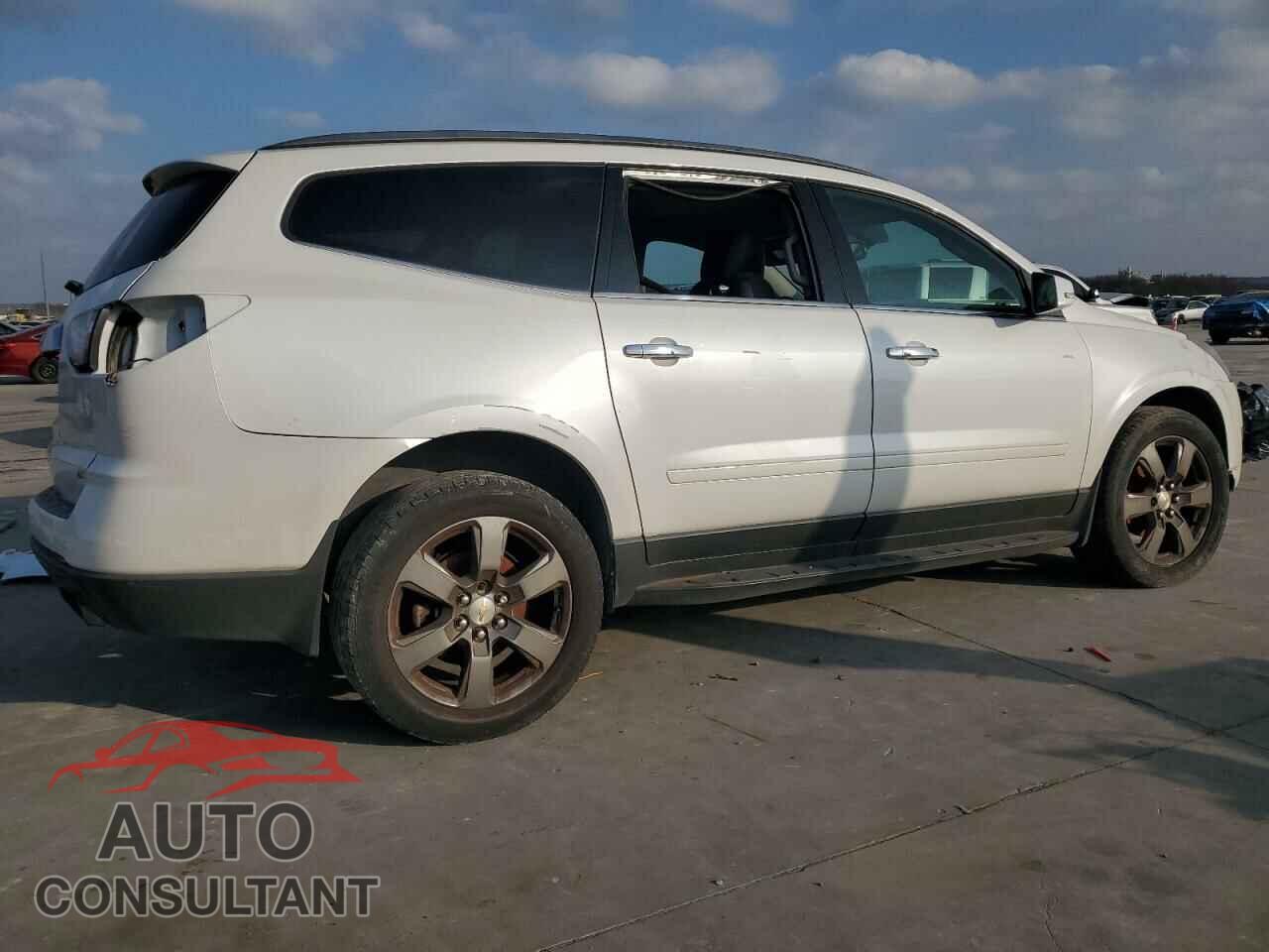 CHEVROLET TRAVERSE 2017 - 1GNKRHKD6HJ252829