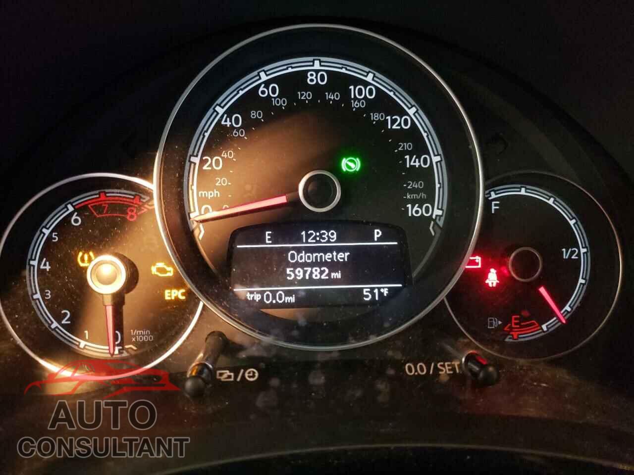 VOLKSWAGEN BEETLE 2017 - 3VWF17AT9HM629433