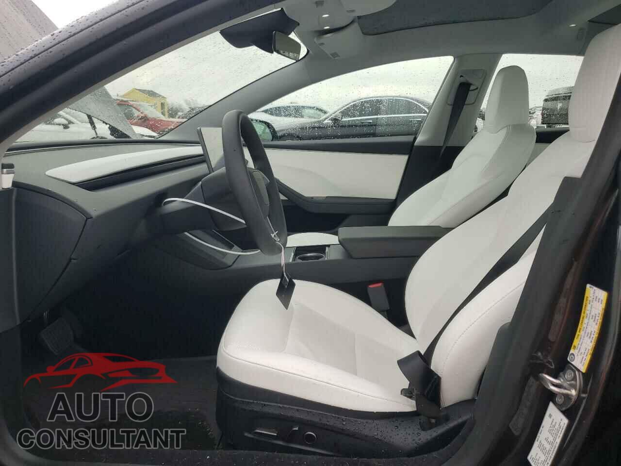 TESLA MODEL 3 2024 - 5YJ3E1EAXRF830179