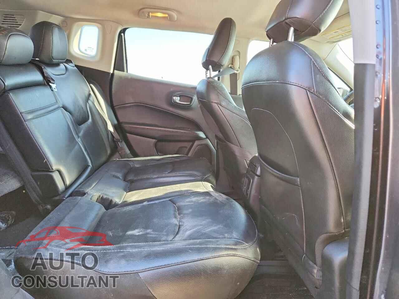 JEEP COMPASS 2019 - 3C4NJCCB6KT727294