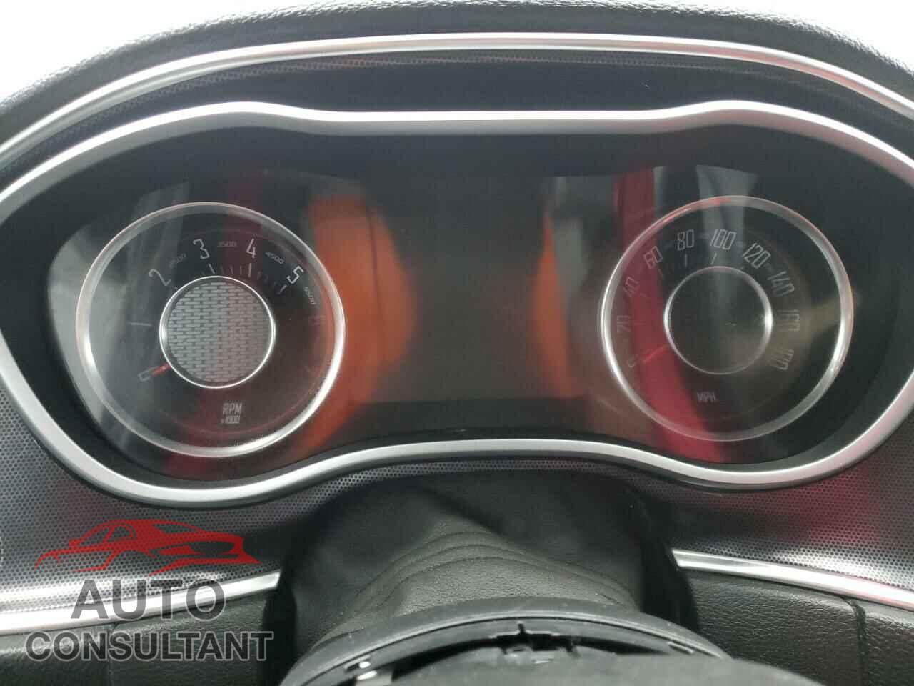 DODGE CHALLENGER 2015 - 2C3CDZFJ3FH719712