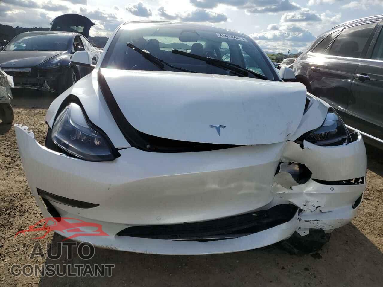 TESLA MODEL 3 2022 - 5YJ3E1EB7NF158889
