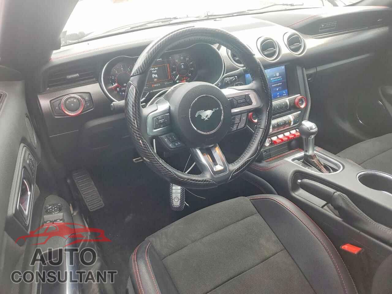 FORD MUSTANG 2019 - 1FA6P8CF4K5189395