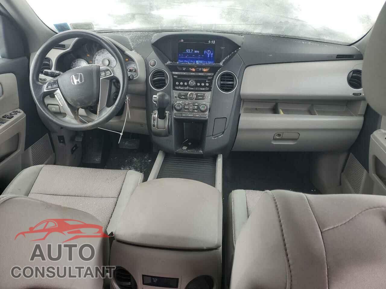 HONDA PILOT 2015 - 5FNYF4H45FB016818