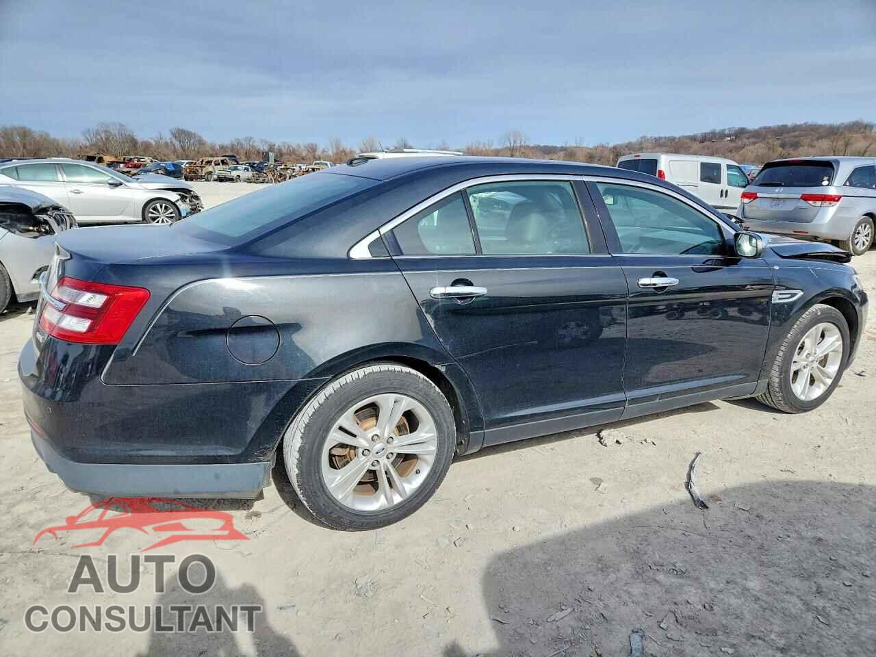 FORD TAURUS 2013 - 1FAHP2E84DG166193