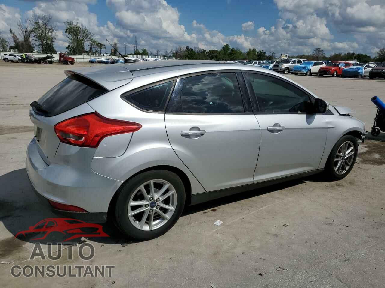 FORD FOCUS 2016 - 1FADP3K28GL264675