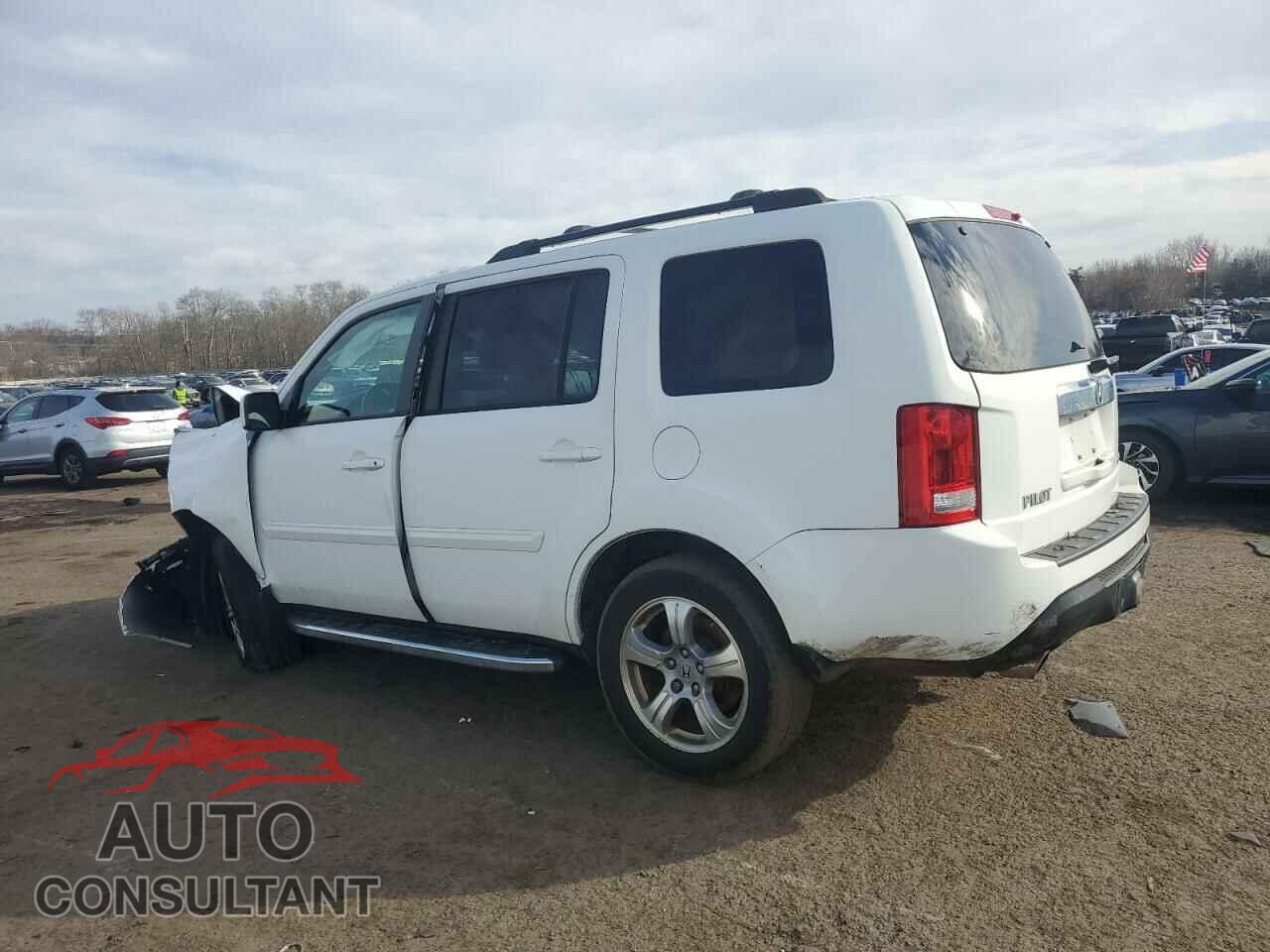 HONDA PILOT 2013 - 5FNYF4H52DB080644