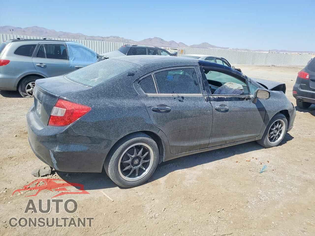 HONDA CIVIC 2012 - 2HGFB2F55CH611095
