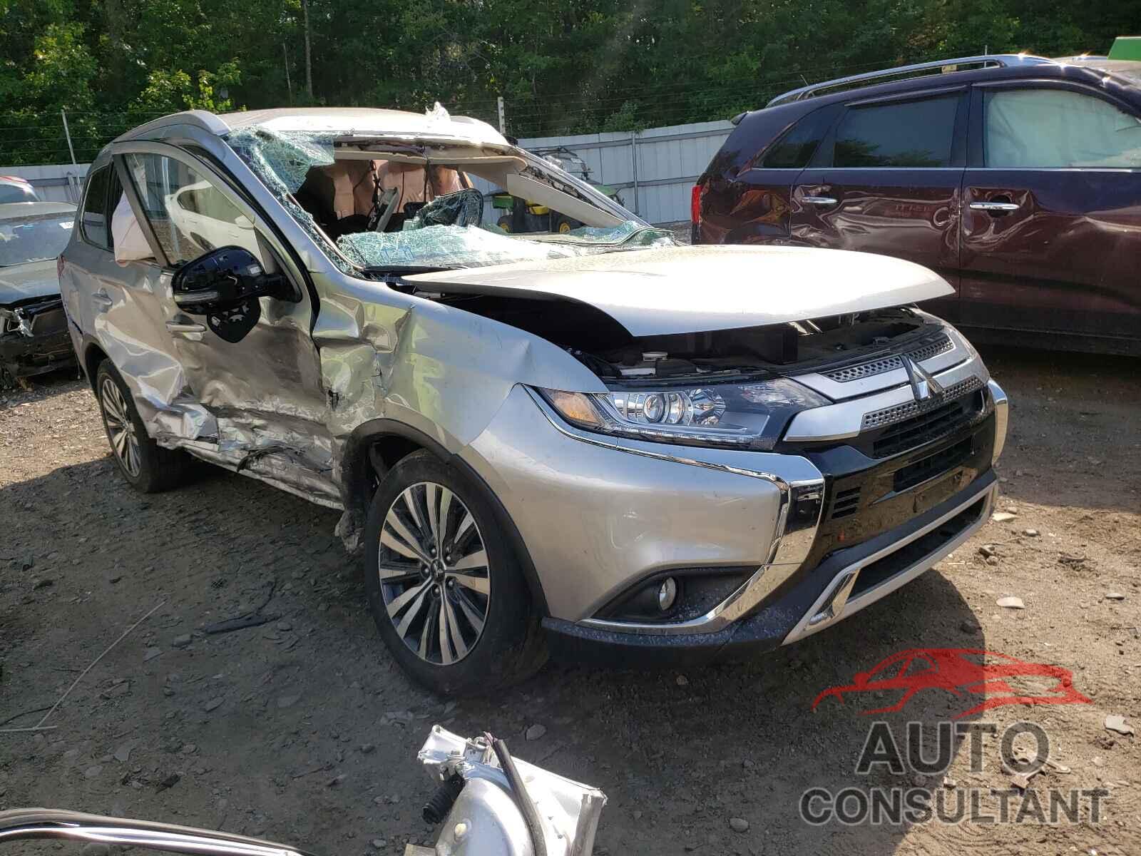 MITSUBISHI OUTLANDER 2020 - JA4AD3A31LJ000696