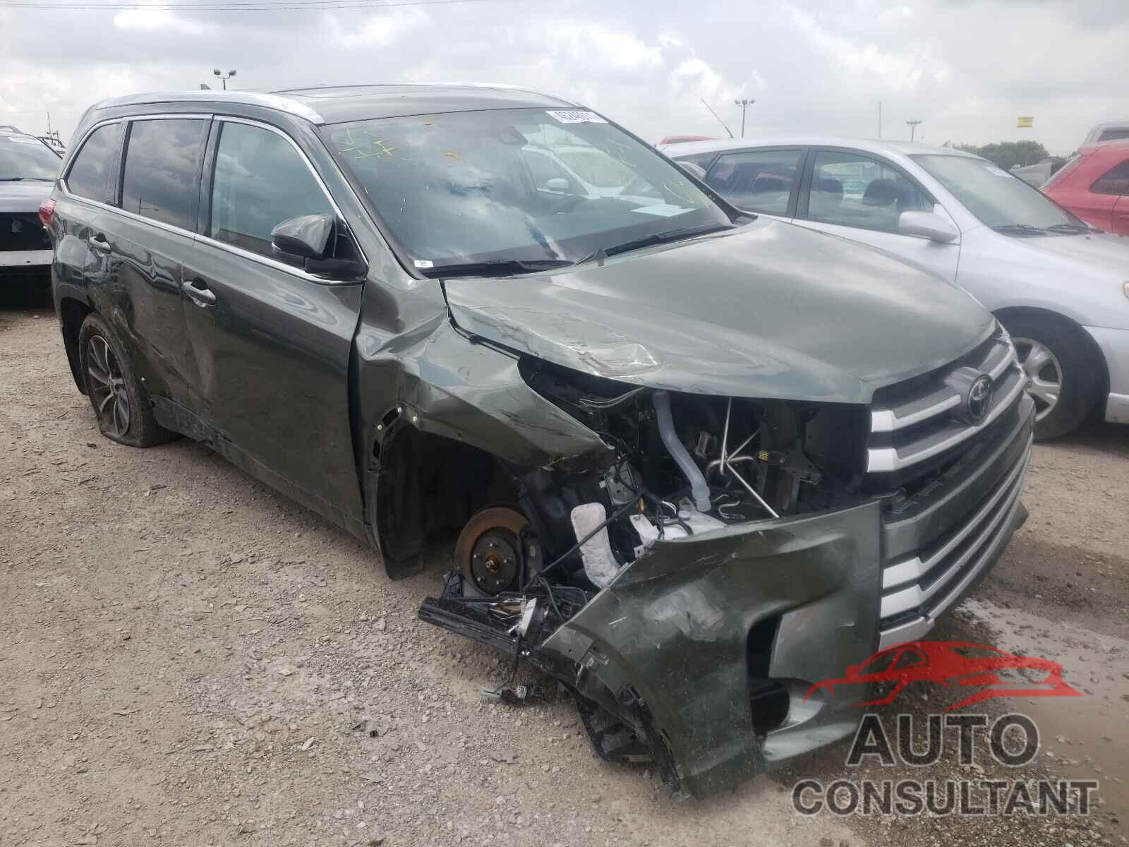 TOYOTA HIGHLANDER 2019 - 5TDJZRFH0KS951701