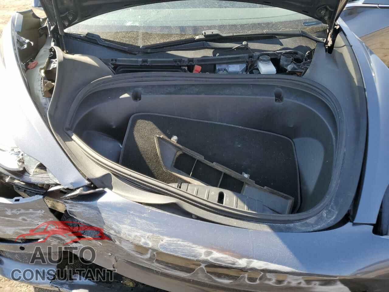 TESLA MODEL 3 2018 - 5YJ3E1EA7JF040844