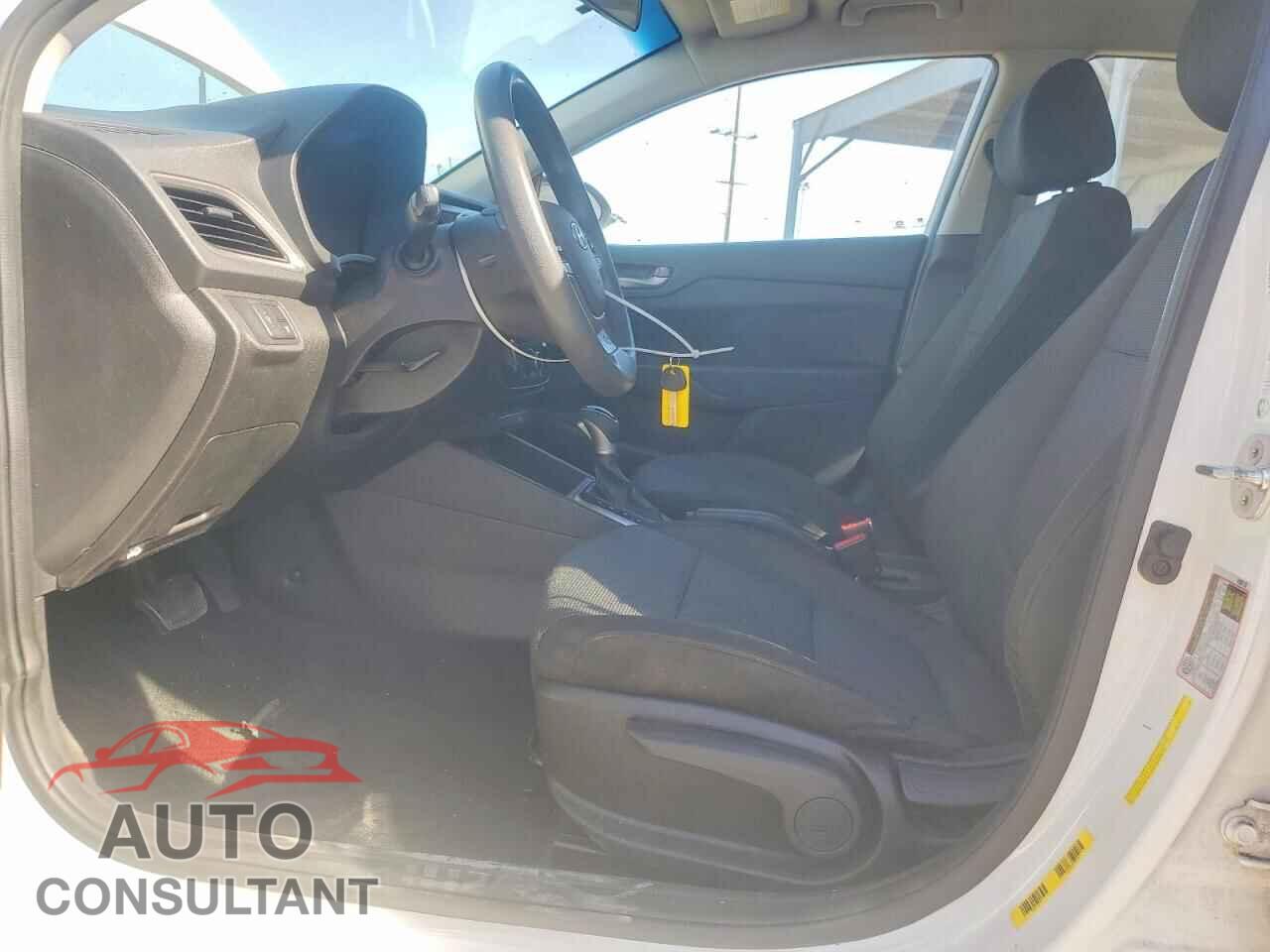 HYUNDAI ACCENT 2018 - 3KPC24A32JE020749