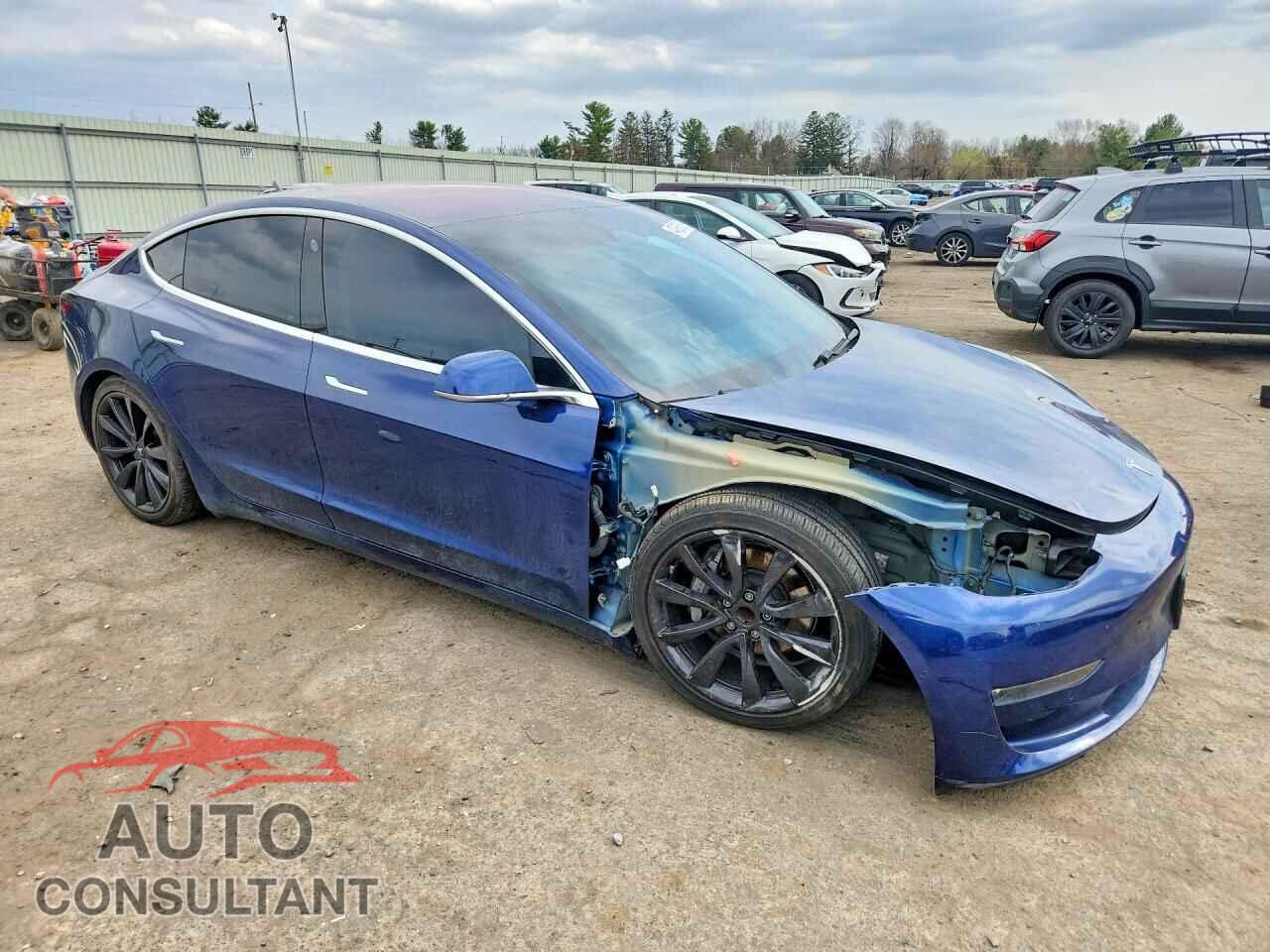 TESLA MODEL 3 2017 - 5YJ3E1EA5HF001051