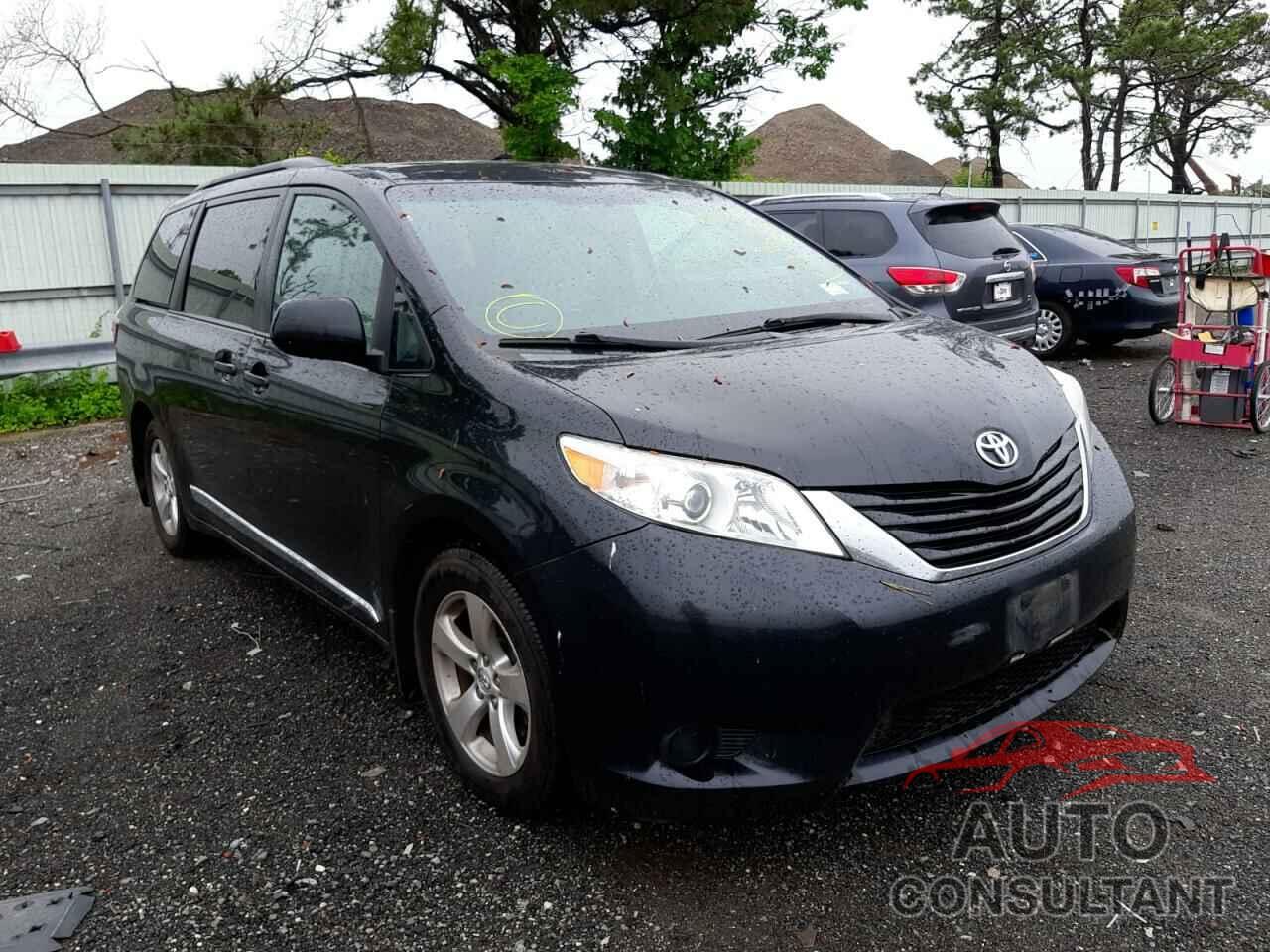 TOYOTA SIENNA 2016 - 5TDKK3DC1GS720293