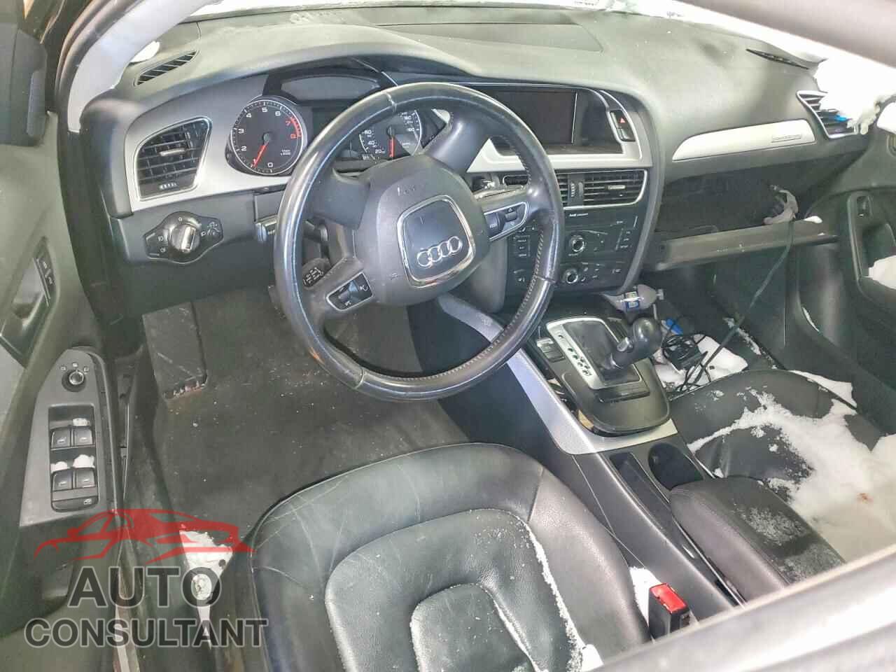 AUDI A4 2012 - WAUBFAFL8CN008575