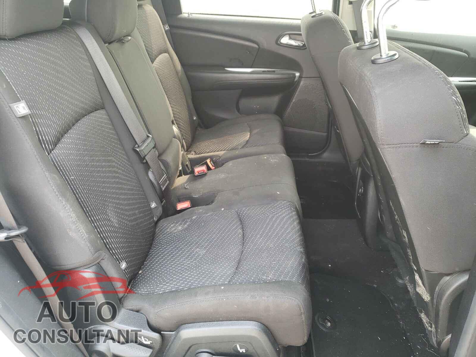 DODGE JOURNEY 2017 - 3C4PDCBG2HT591364