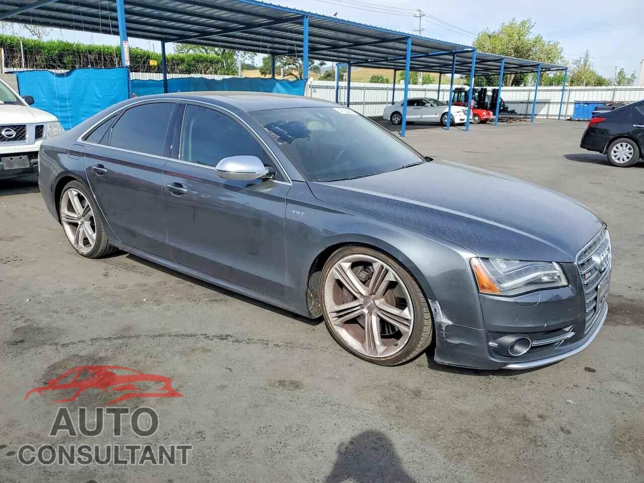 AUDI S8 2013 - WAUD2AFD0DN027409