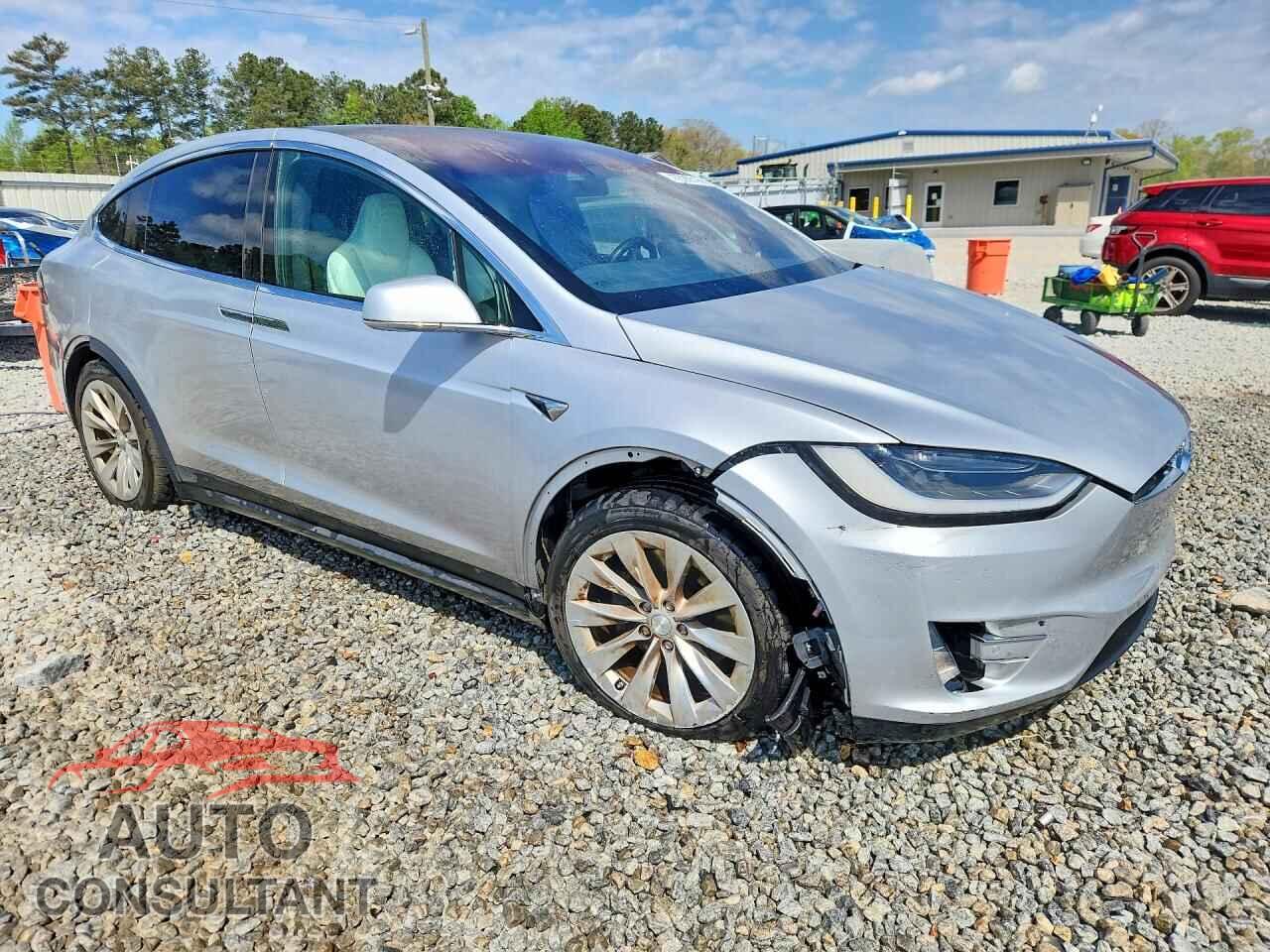 TESLA MODEL X 2018 - 5YJXCDE22JF087670