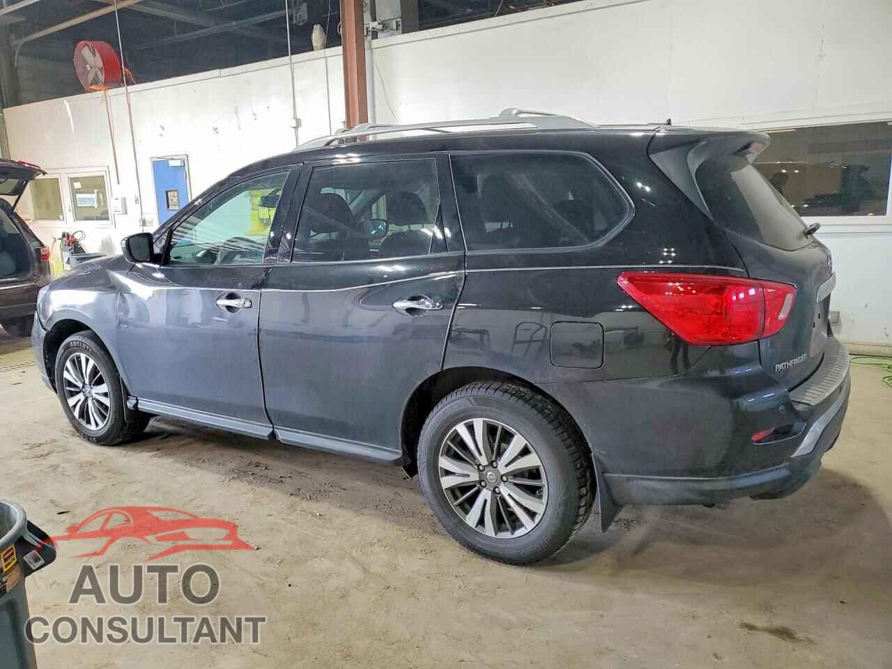 NISSAN PATHFINDER 2017 - 5N1DR2MM7HC914316