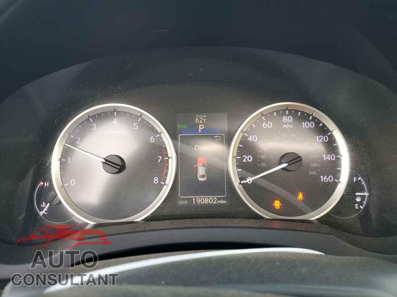 LEXUS IS 2015 - JTHBF1D29F5061334