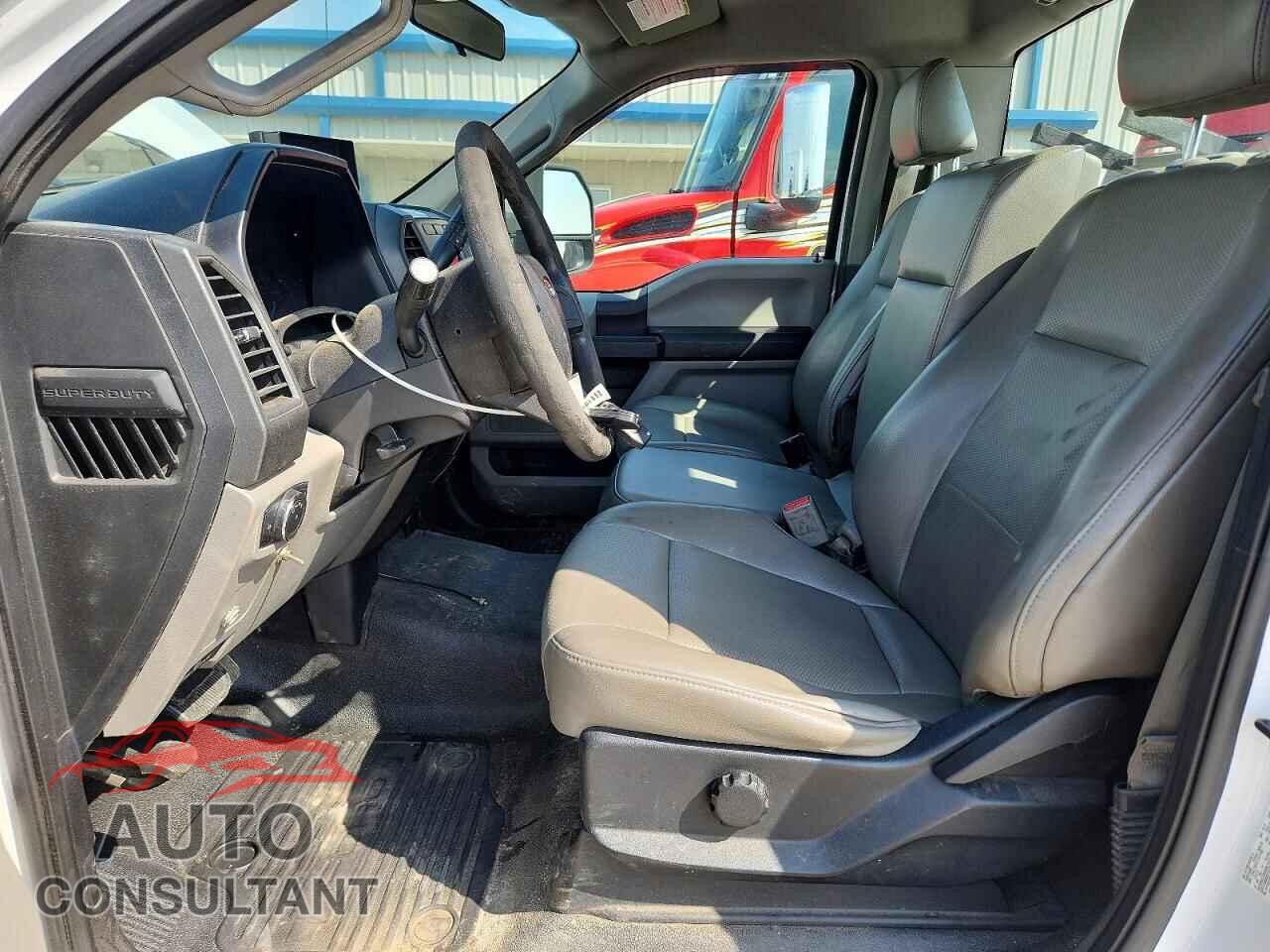 FORD F250 2017 - 1FTBF2B64HED53425