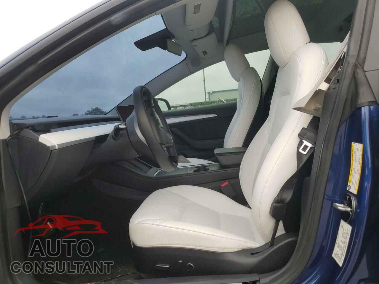 TESLA MODEL 3 2021 - 5YJ3E1EA8MF047807