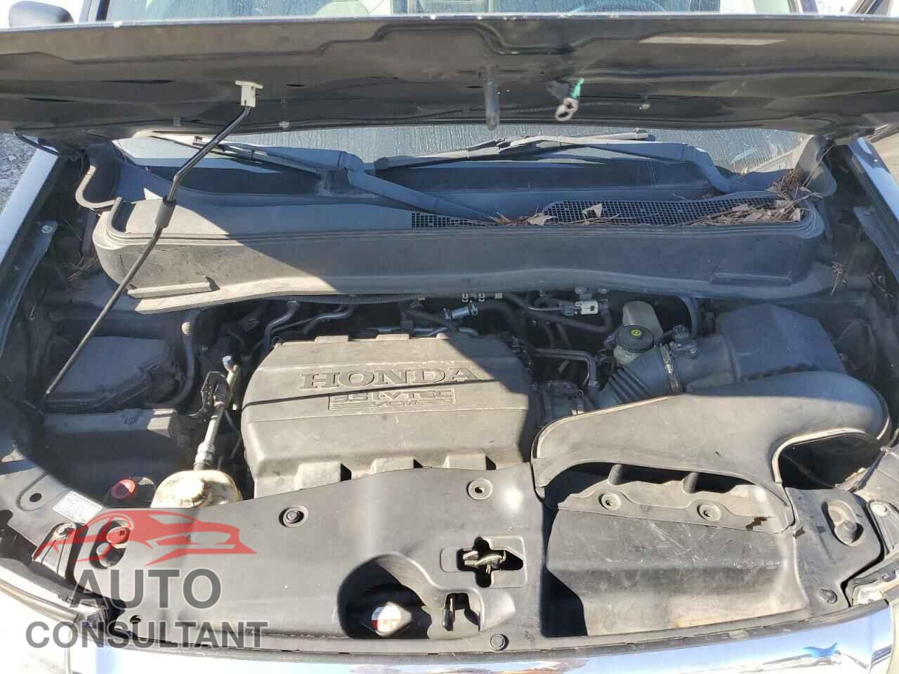 HONDA PILOT 2011 - 5FNYF3H22BB015340