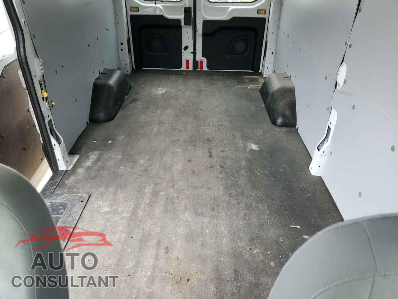FORD TRANSIT 2019 - 1FTYR2CM6KKB43786