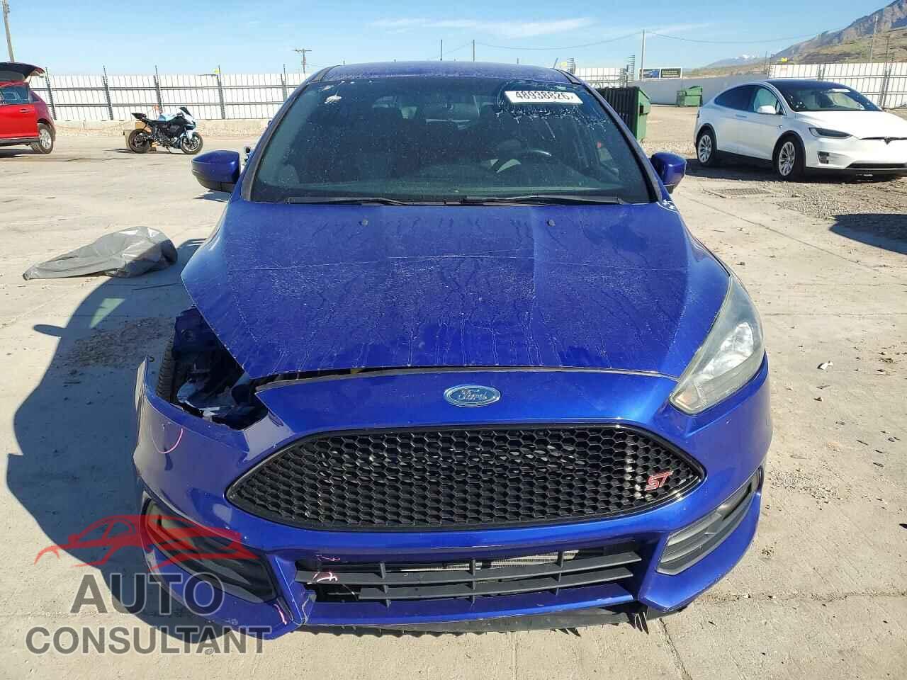 FORD FOCUS 2015 - 1FADP3L92FL281076