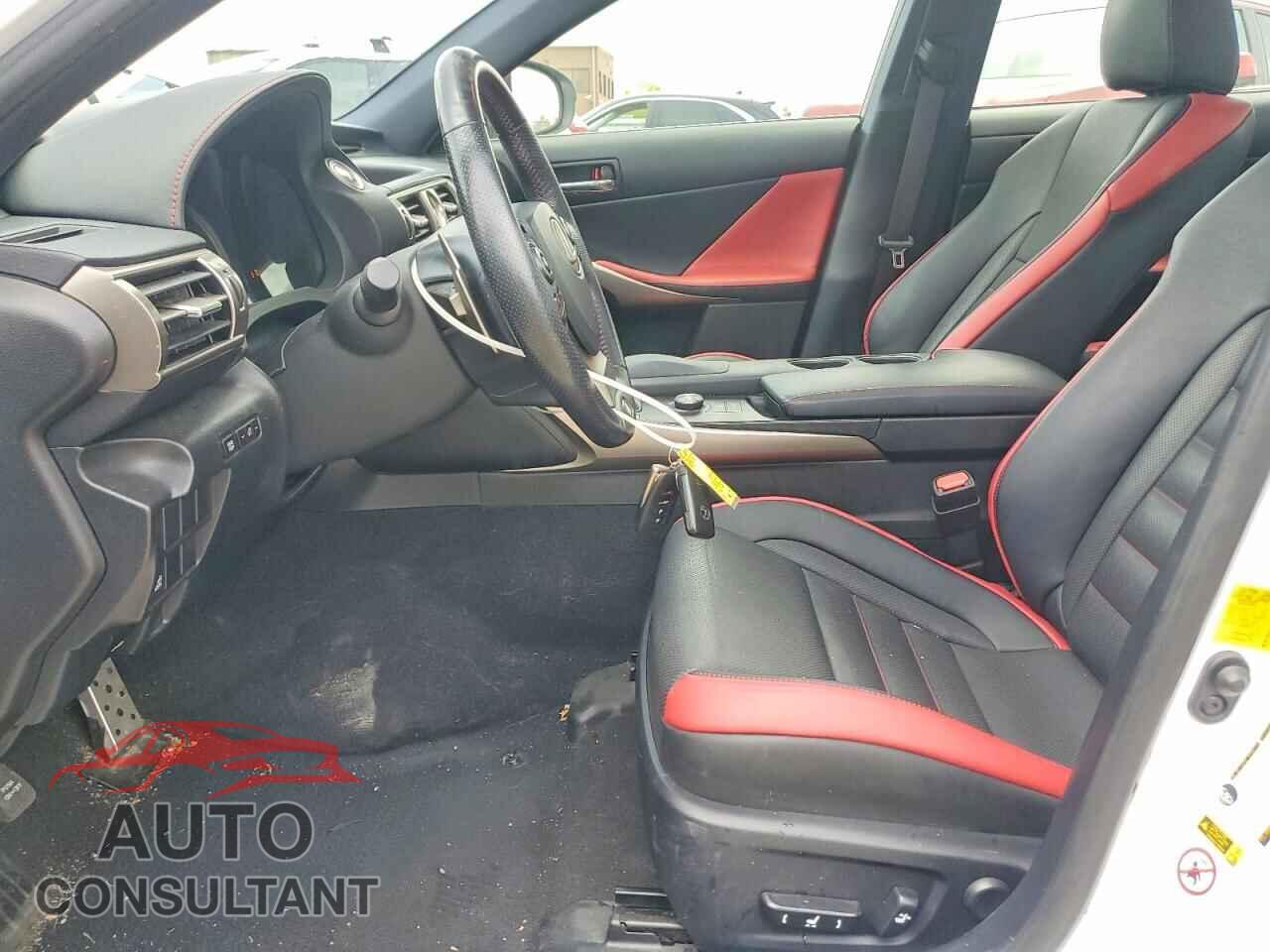 LEXUS IS 2015 - JTHCF1D26F5021183