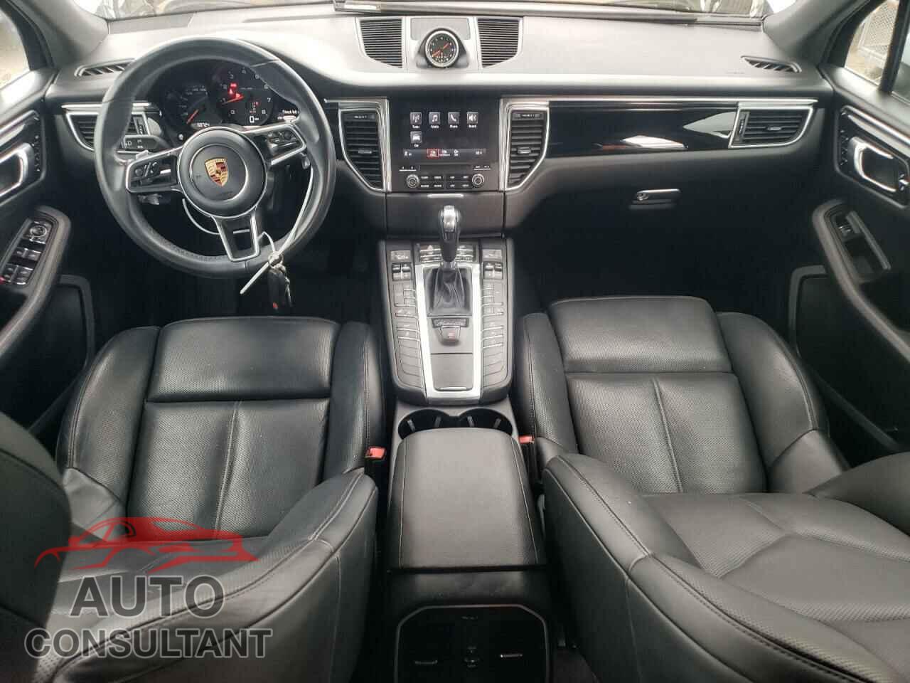 PORSCHE MACAN 2018 - WP1AA2A55JLB05039